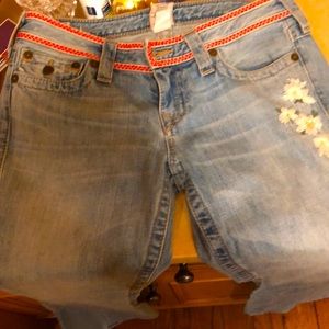 True Religion Flare Wide Leg Jeans embroidered - as new size 28